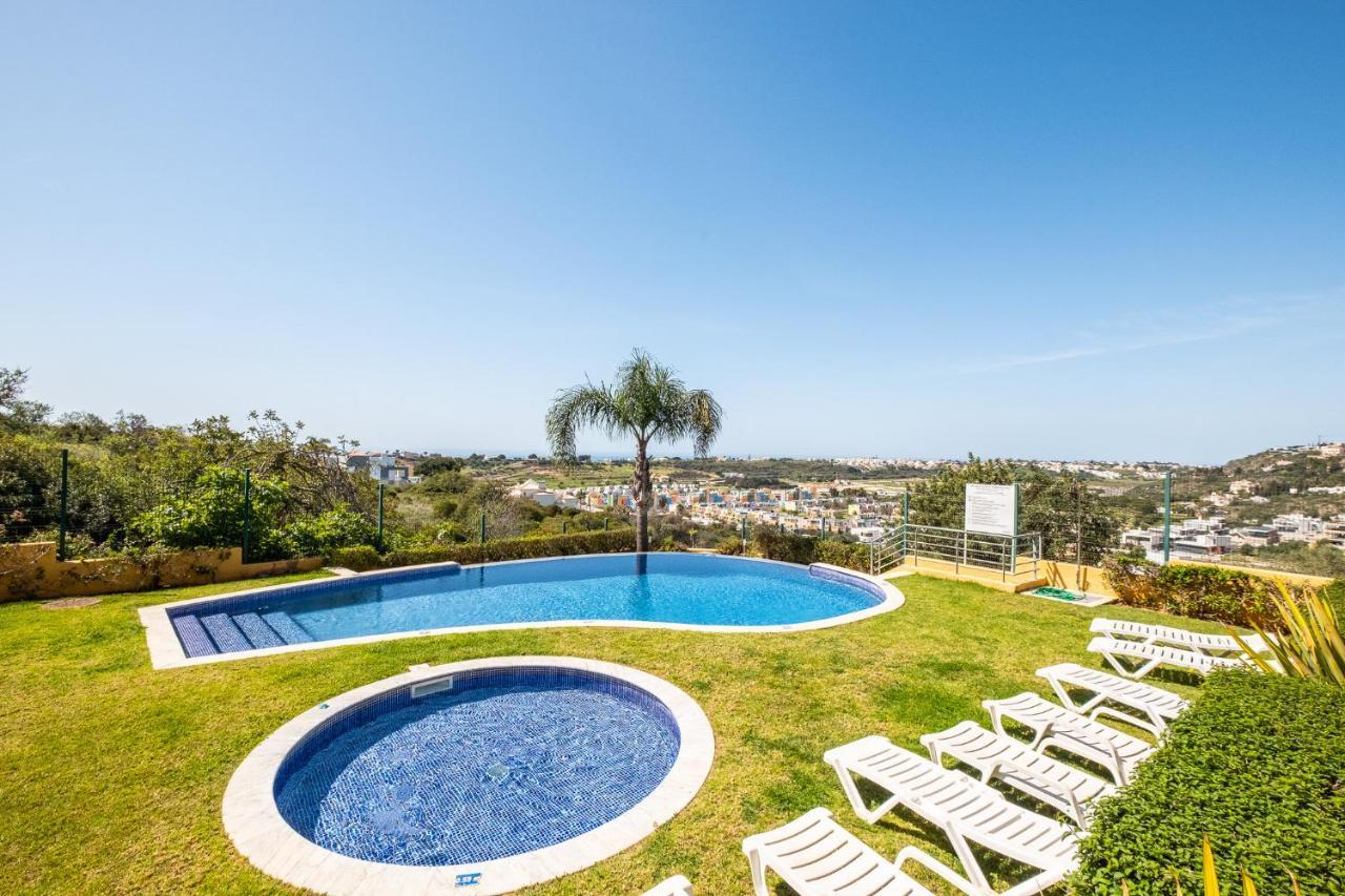 Apartamento #080 Marina View Flat With Pool By Holidays *